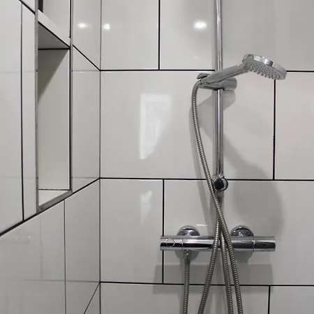 Appartement Pretty Parisian Cocoon In Rue De Levis Parijs